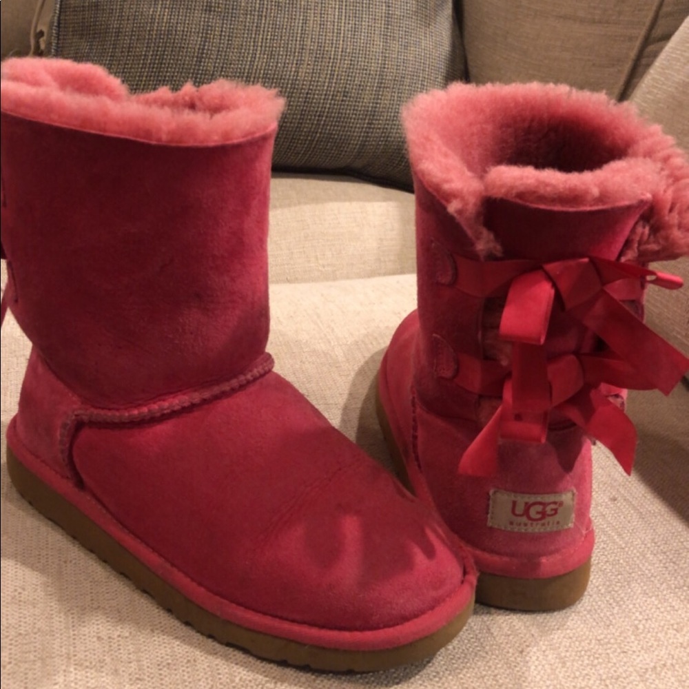 Uggs Youth Size 4 Girls Bailey Bows